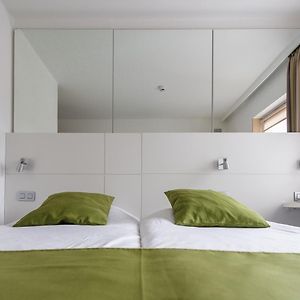 Habitación Estándar con 2 Camas Individuales